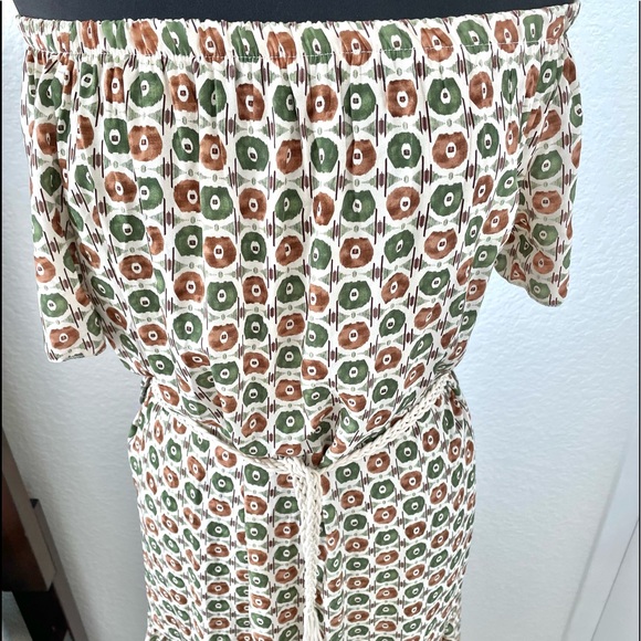 Off-Shoulder Italian Midi Peasant Dress w Faux Leather Belt - Picture 3 of 7